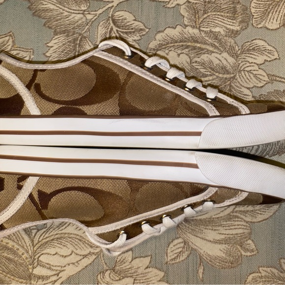 COACH DALIA DEE SIGNATURE CANVAS TENNIS SHOES SZ 8.5 - Picture 9 of 13